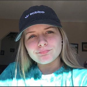 Meet your Posher, Anika